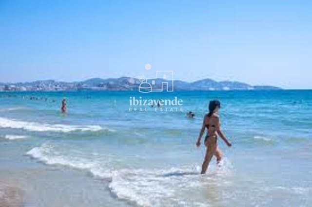 Appartement de 3 chambres à louer à Ibiza ville avec piscine garage - 4 500 € (Ref: 9798289)