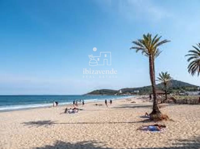 Appartement de 3 chambres à louer à Ibiza ville avec piscine garage - 4 500 € (Ref: 9798289)