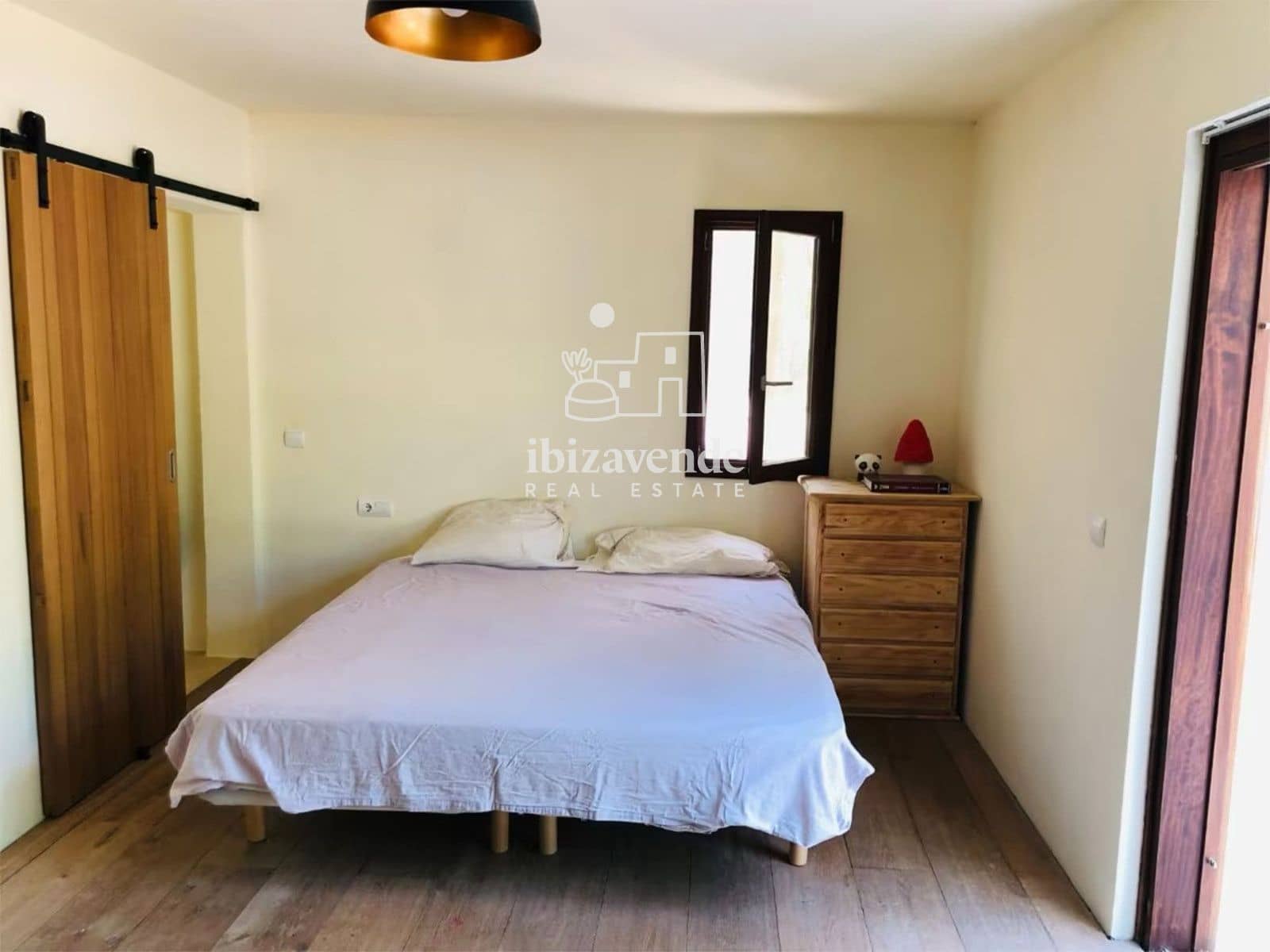 6 bedroom Villa for sale in Santa Eulalia / Santa Eularia with pool garage - € 5,850,000 (Ref: 9800692)