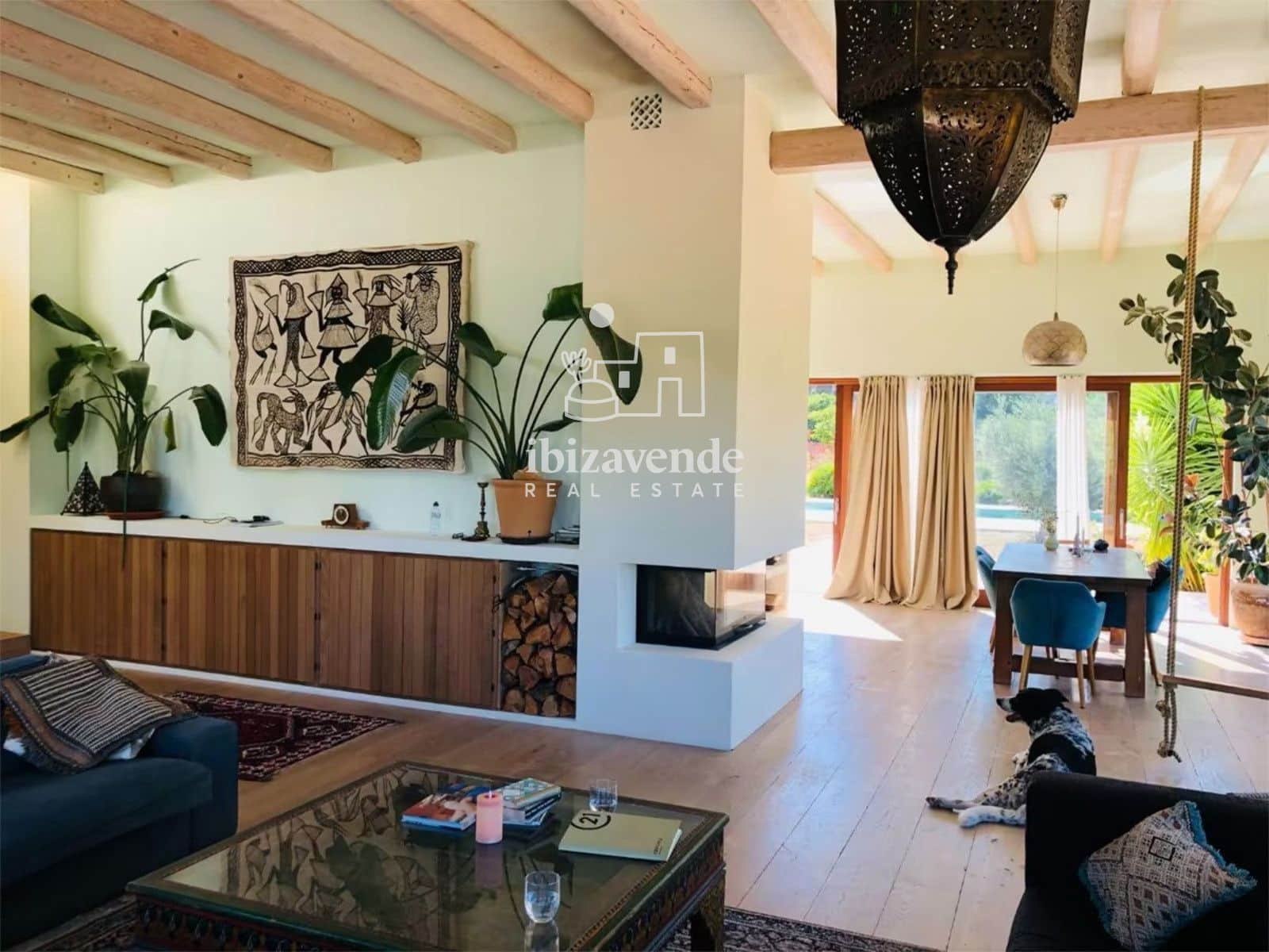 6 bedroom Villa for sale in Santa Eulalia / Santa Eularia with pool garage - € 5,850,000 (Ref: 9800692)