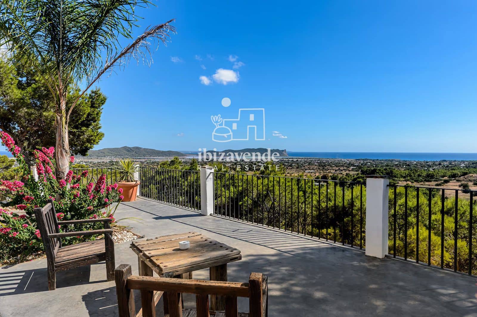 Chalet de 7 habitaciones en San Jose / Sant Josep de Sa Talaia en venta con piscina - 3.500.000 € (Ref: 9804977)