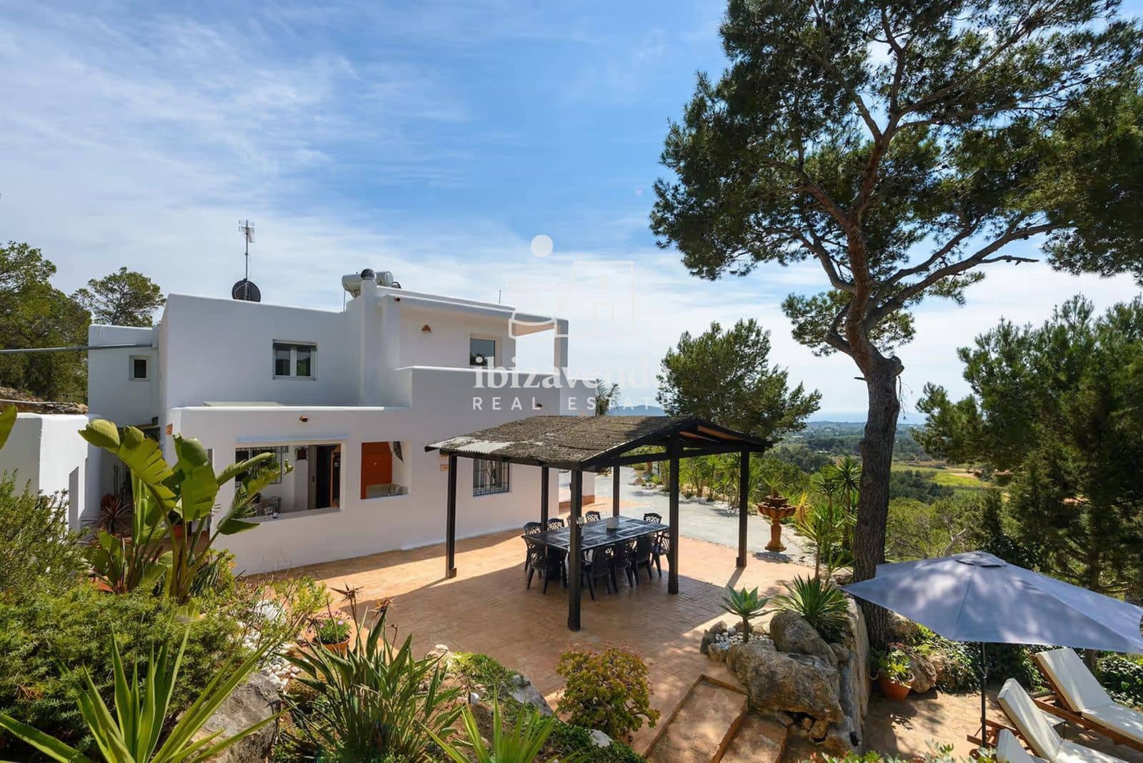 Chalet de 7 habitaciones en San Jose / Sant Josep de Sa Talaia en venta con piscina - 3.500.000 € (Ref: 9804977)