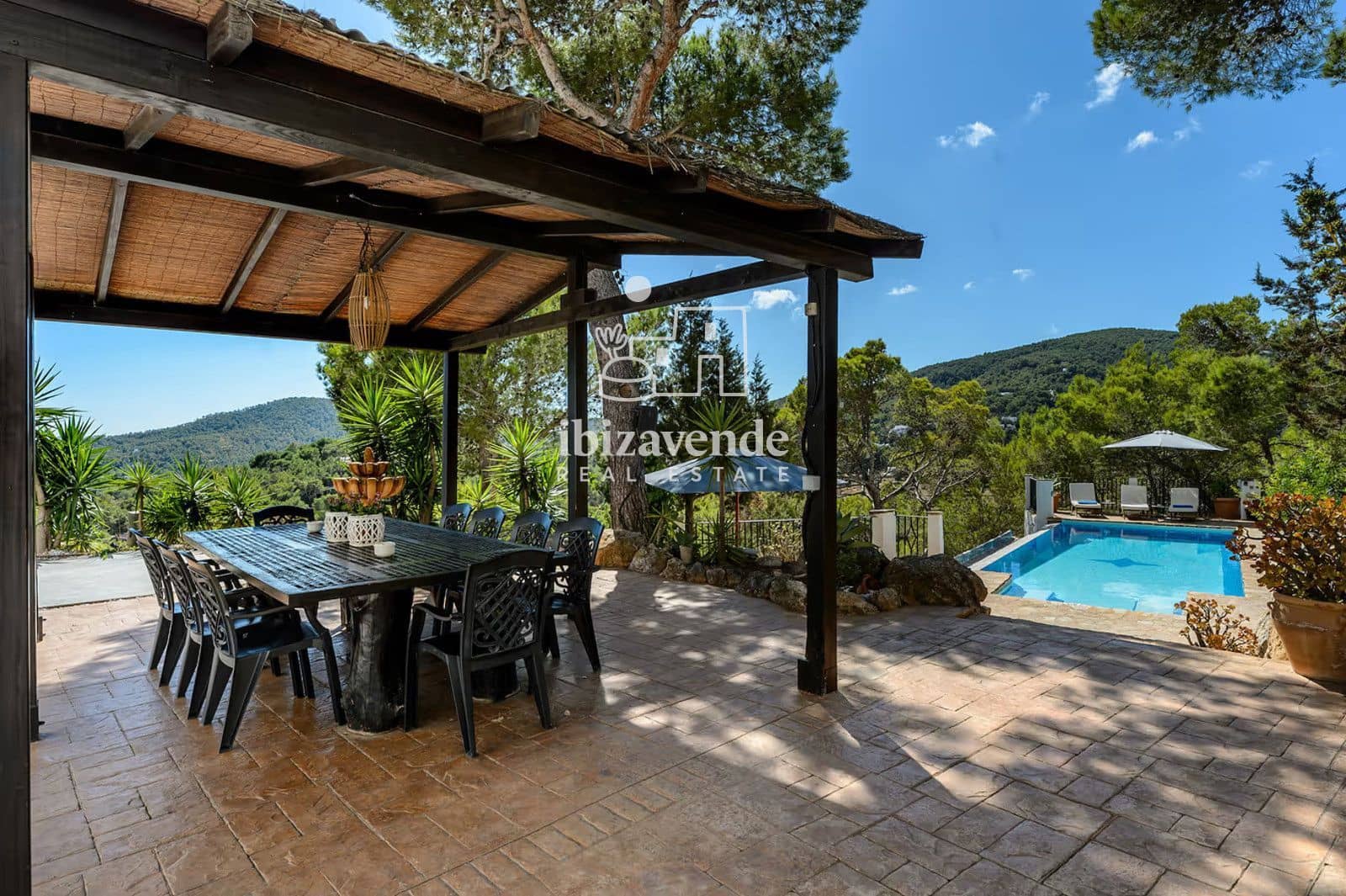 Chalet de 7 habitaciones en San Jose / Sant Josep de Sa Talaia en venta con piscina - 3.500.000 € (Ref: 9804977)