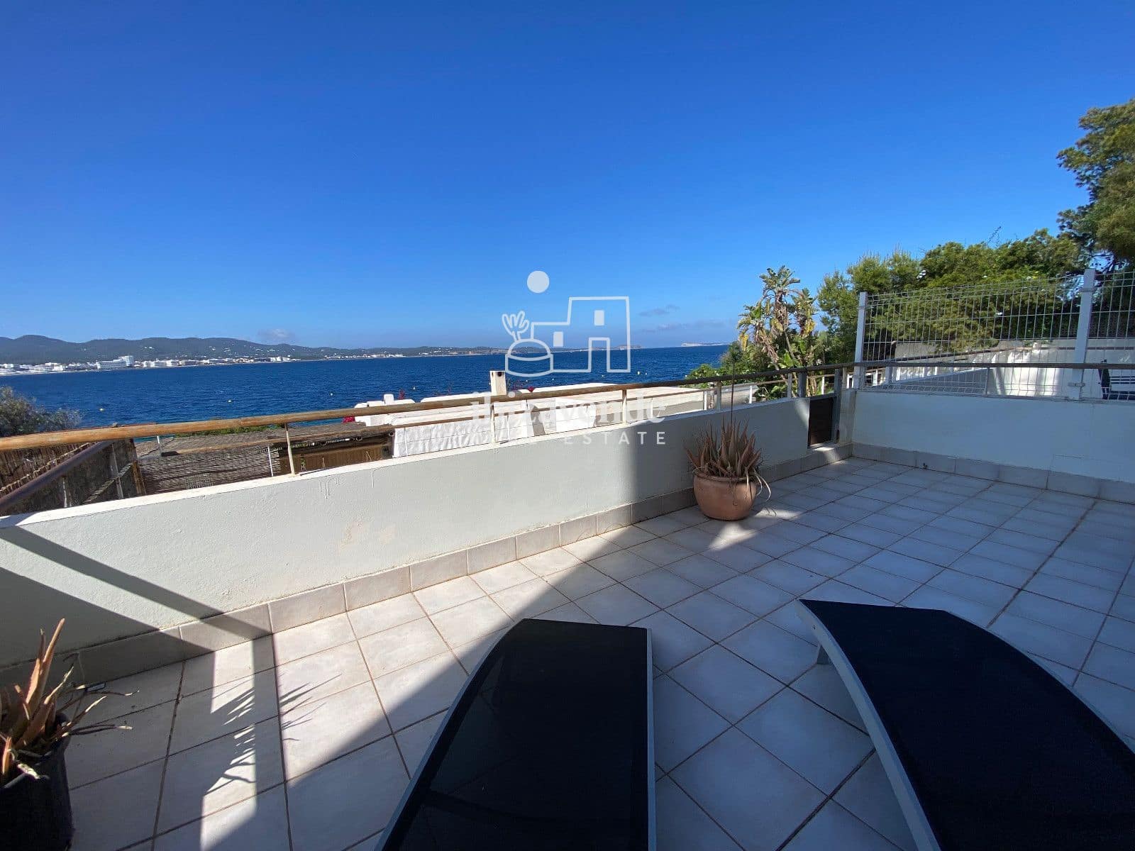 Piso de 3 habitaciones en Sant Antoni de Portmany en venta - 599.000 € (Ref: 9815102)