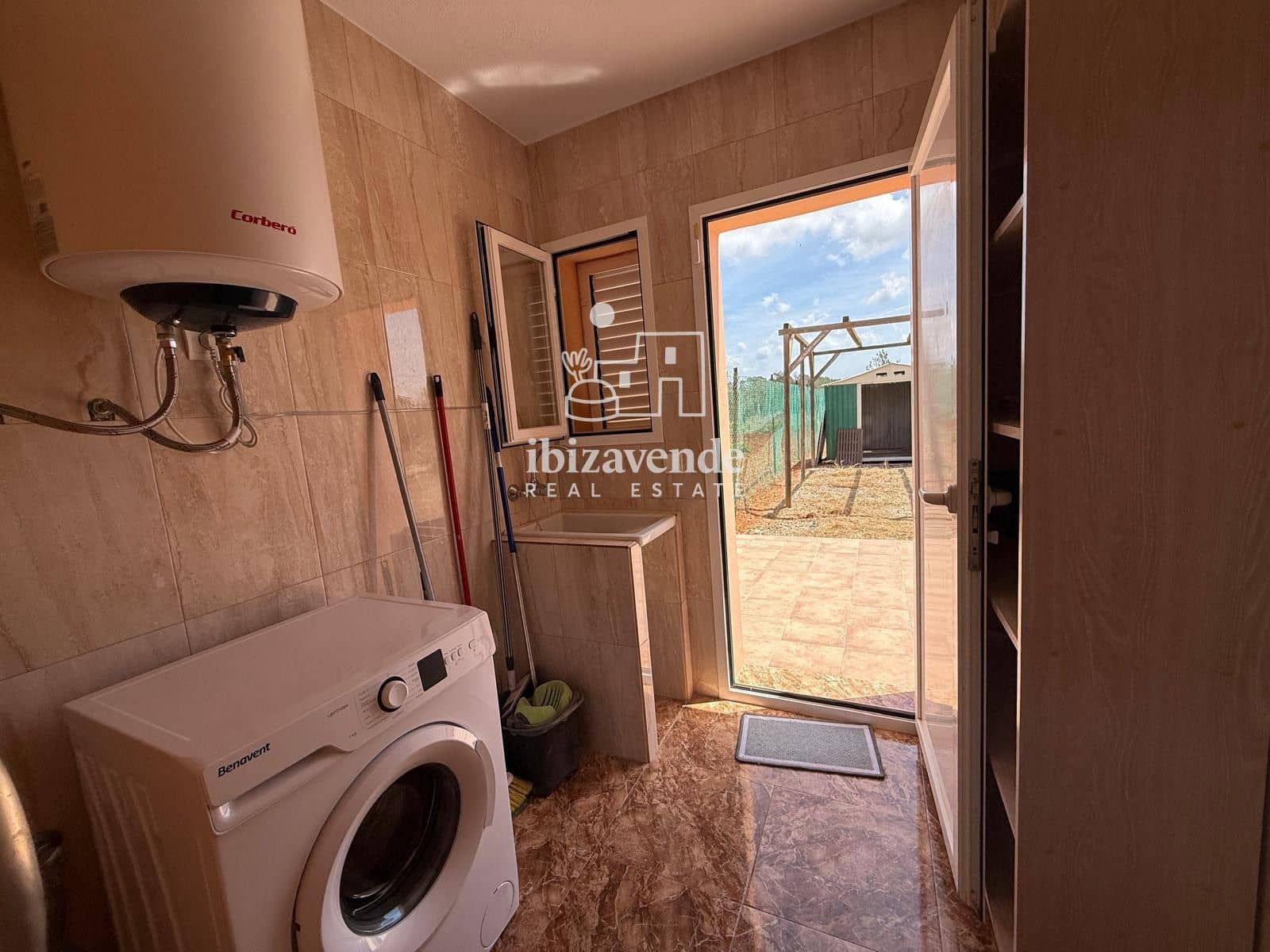 3 soverom Villa til leie i Sant Rafael de Sa Creu - € 6 050 (Ref: 9818418)