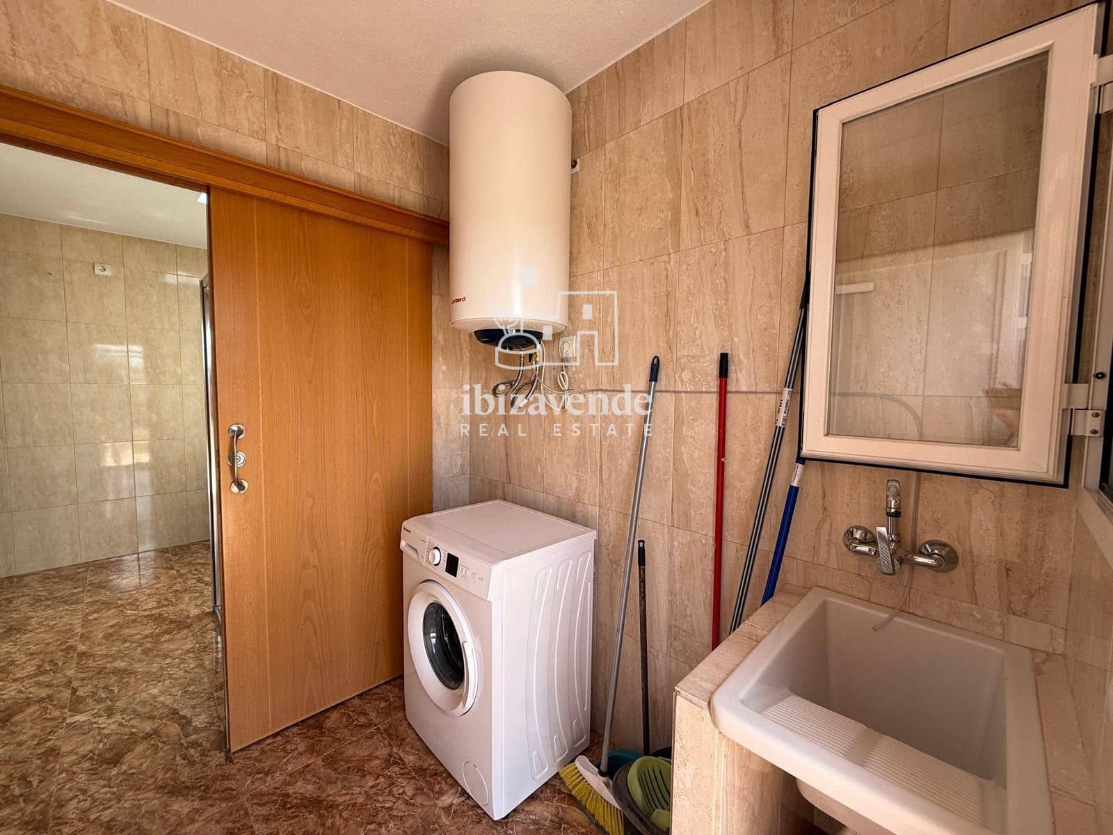 3 soverom Villa til leie i Sant Rafael de Sa Creu - € 6 050 (Ref: 9818418)