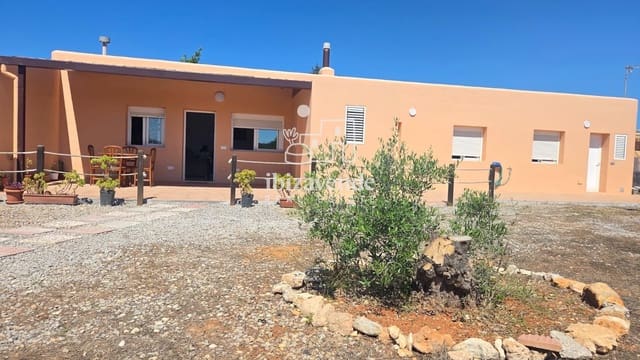 3 soveværelse Villa til leje i Sant Rafael de Sa Creu, Sant Antoni de Portmany - € 4.500 (Ref: 9818418)