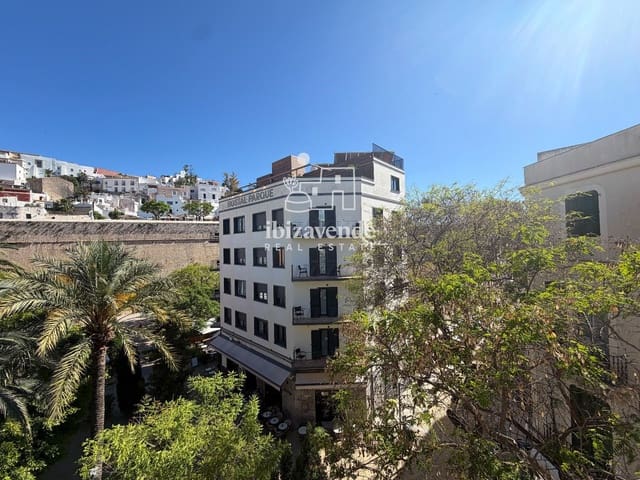 2 quarto Apartamento para arrendar em Ibiza / Eivissa cidade - 3 400 € (Ref: 9819161)