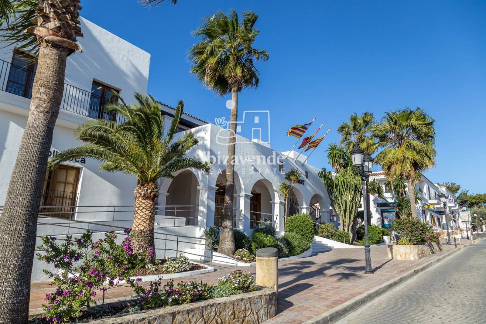 6 Zimmer Villa zu verkaufen in Sant Jordi de Ses Salines mit Pool - 3.885.000 € (Ref: 9819557)