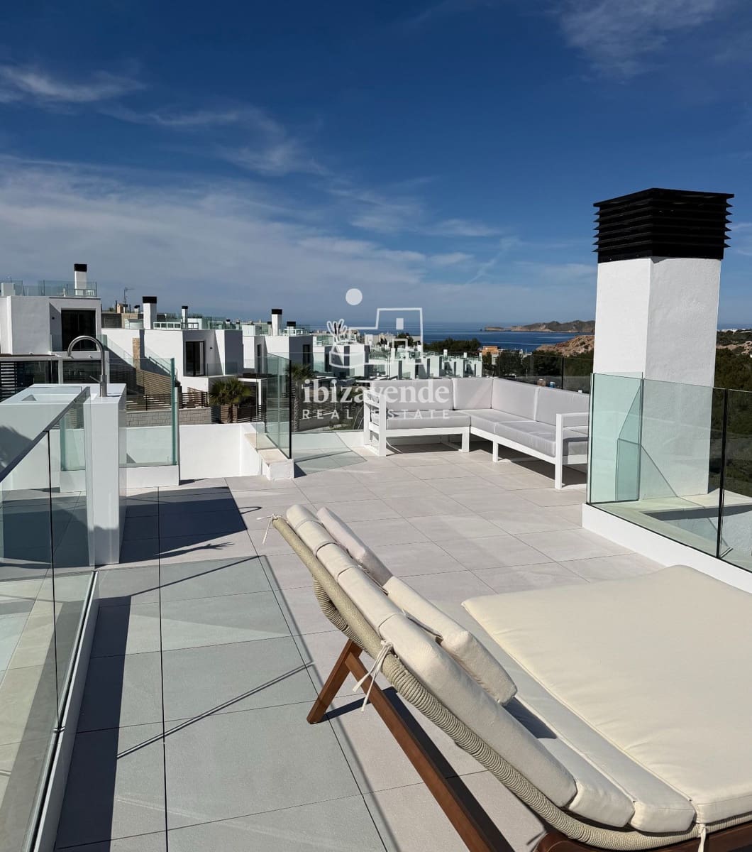 Chalet de 3 habitaciones en Cala Tarida en alquiler con piscina - 5.000 € (Ref: 9821663)