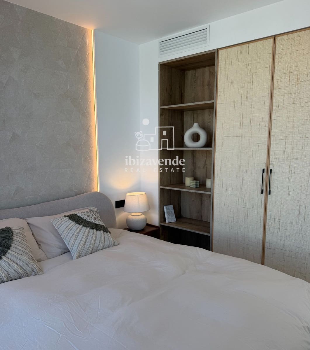 Chalet de 3 habitaciones en Cala Tarida en alquiler con piscina - 5.000 € (Ref: 9821663)
