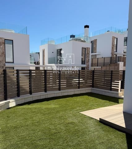 Chalet de 3 habitaciones en Cala Tarida, San Jose / Sant Josep de Sa Talaia en alquiler con piscina - 5.000 € (Ref: 9821663)