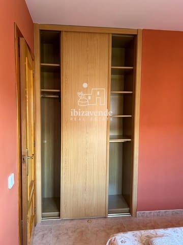 3 slaapkamer Huis te huur in Ibiza dorp met garage - € 4.500 (Ref: 9825644)