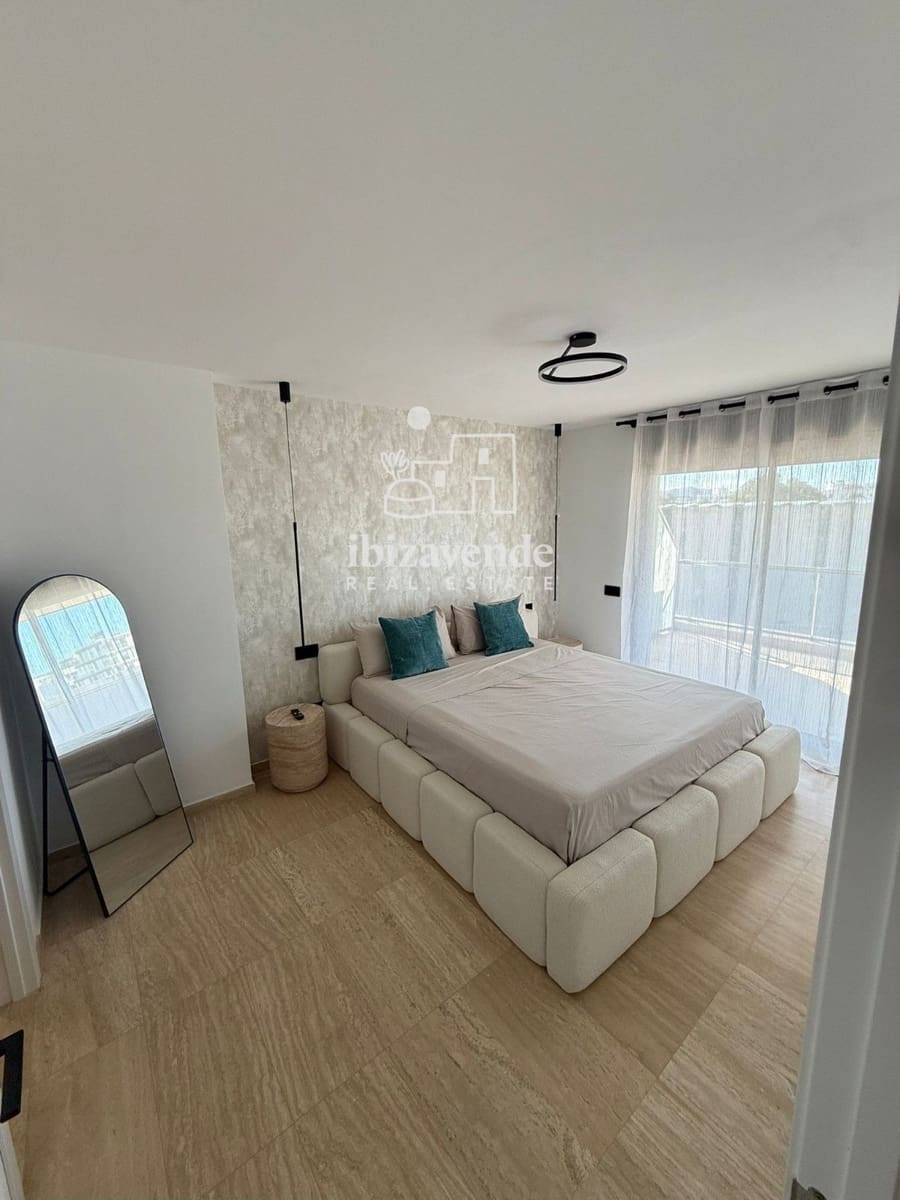3 bedroom Flat for rent in Ibiza / Eivissa town with pool garage - € 7,600 (Ref: 9834021)