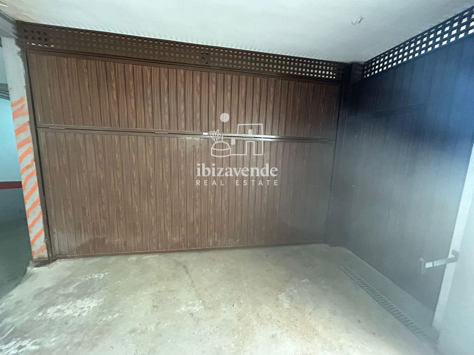 Commercial for sale in Santa Eulalia / Santa Eularia with garage - € 1,200,000 (Ref: 9836706)