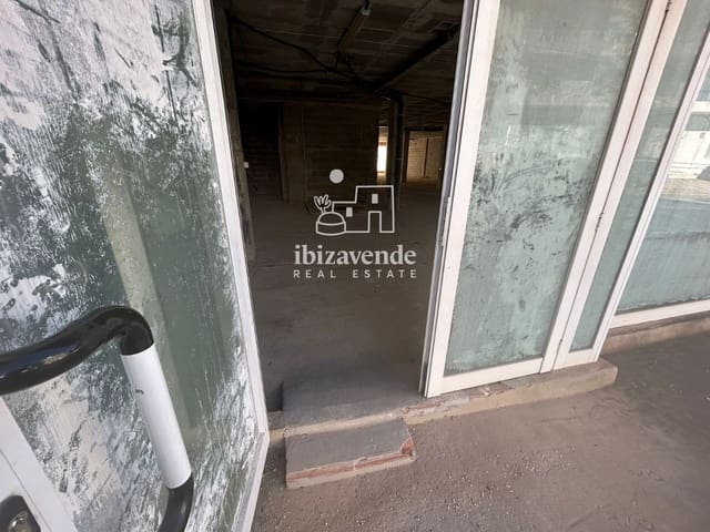 Erhverv til salg i Santa Eulalia / Santa Eularia med garage - € 1.200.000 (Ref: 9836706)