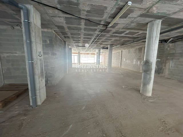 Erhverv til salg i Santa Eulalia / Santa Eularia med garage - € 1.200.000 (Ref: 9836706)