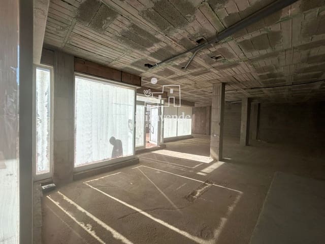 Erhverv til salg i Santa Eulalia / Santa Eularia med garage - € 1.200.000 (Ref: 9836706)