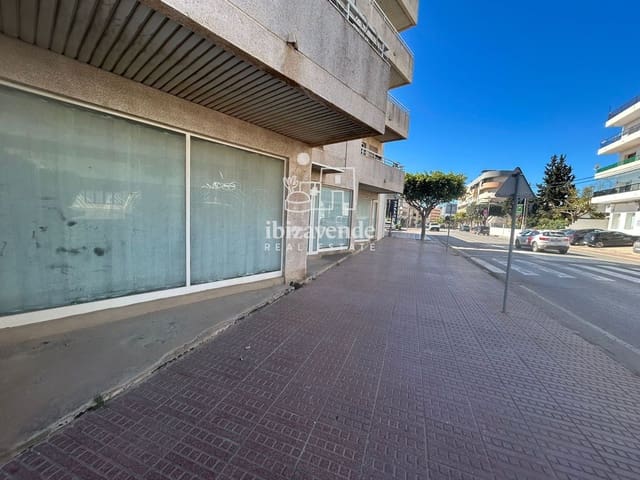 Erhverv til salg i Santa Eulalia / Santa Eularia med garage - € 1.200.000 (Ref: 9836706)