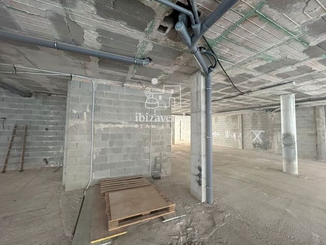Erhverv til salg i Santa Eulalia / Santa Eularia med garage - € 1.200.000 (Ref: 9836706)