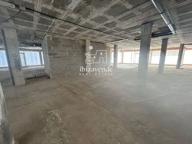 Erhverv til salg i Santa Eulalia / Santa Eularia med garage - € 1.200.000 (Ref: 9836706)