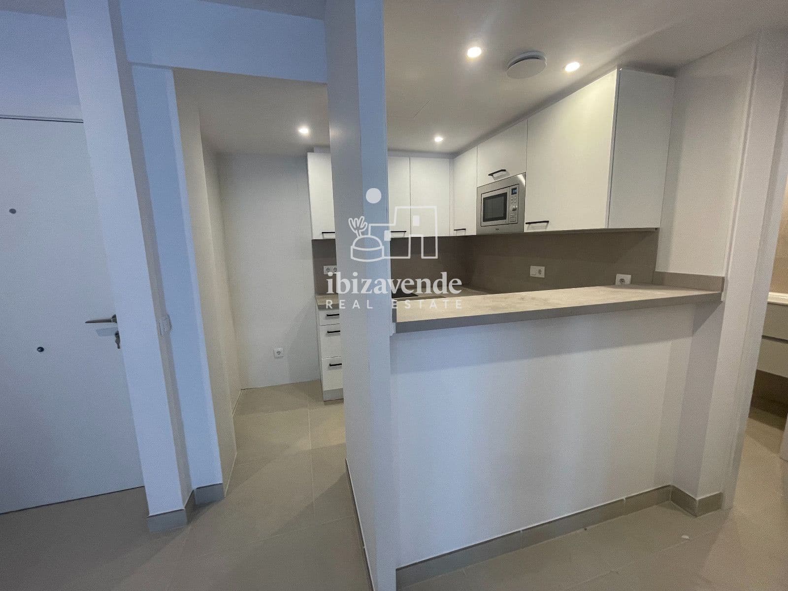 2 bedroom Flat for rent in Sant Antoni de Portmany - € 3,500 (Ref: 9841395)