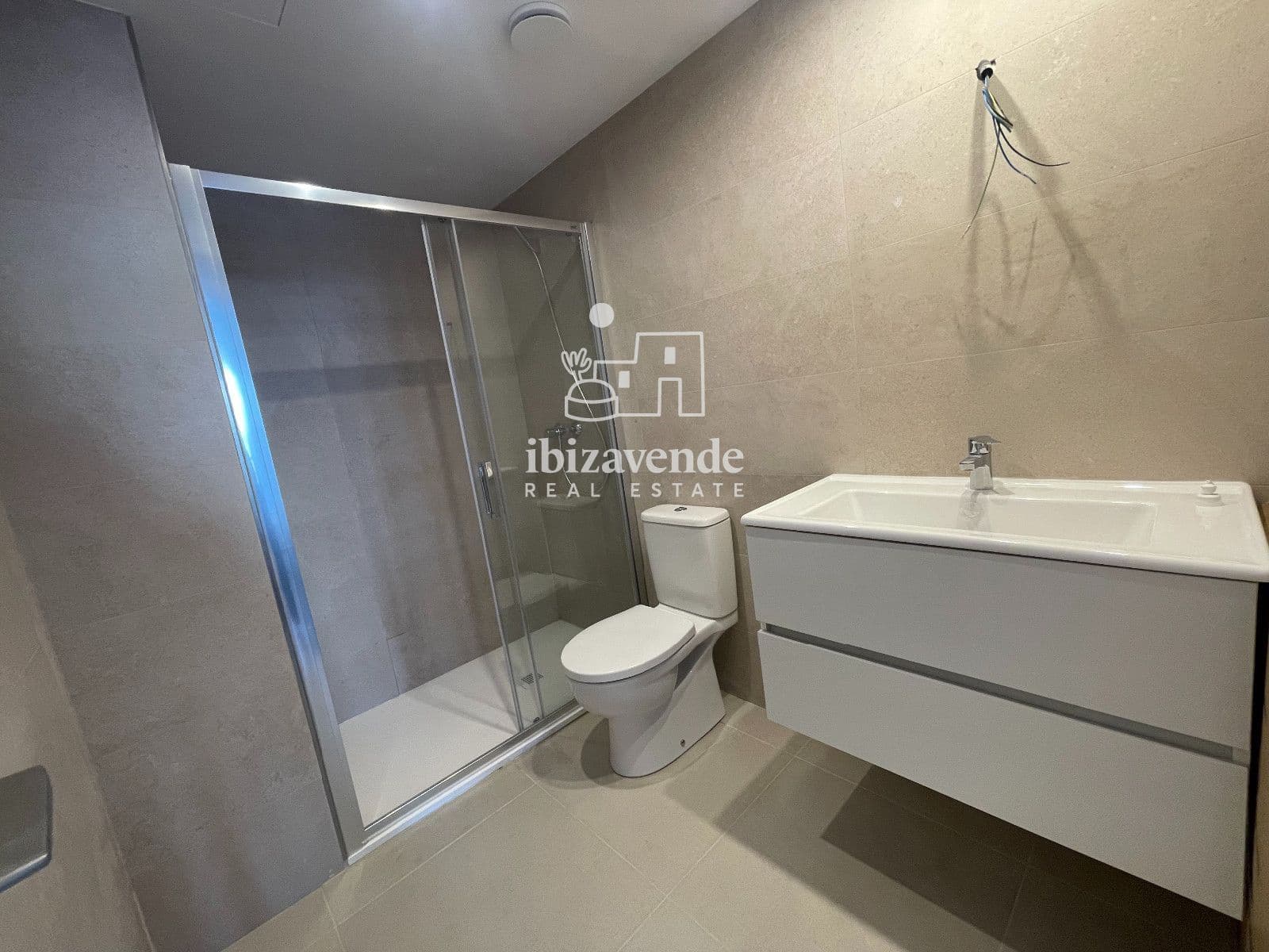 2 bedroom Flat for rent in Sant Antoni de Portmany - € 3,500 (Ref: 9841395)