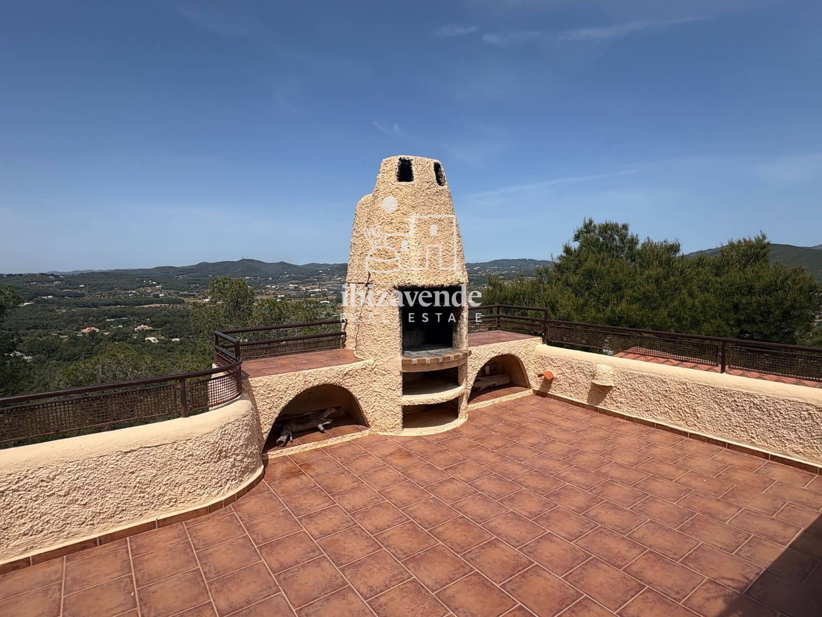 5 Zimmer Villa zu vermieten in La Siesta mit Pool - 15.000 € (Ref: 9841806)