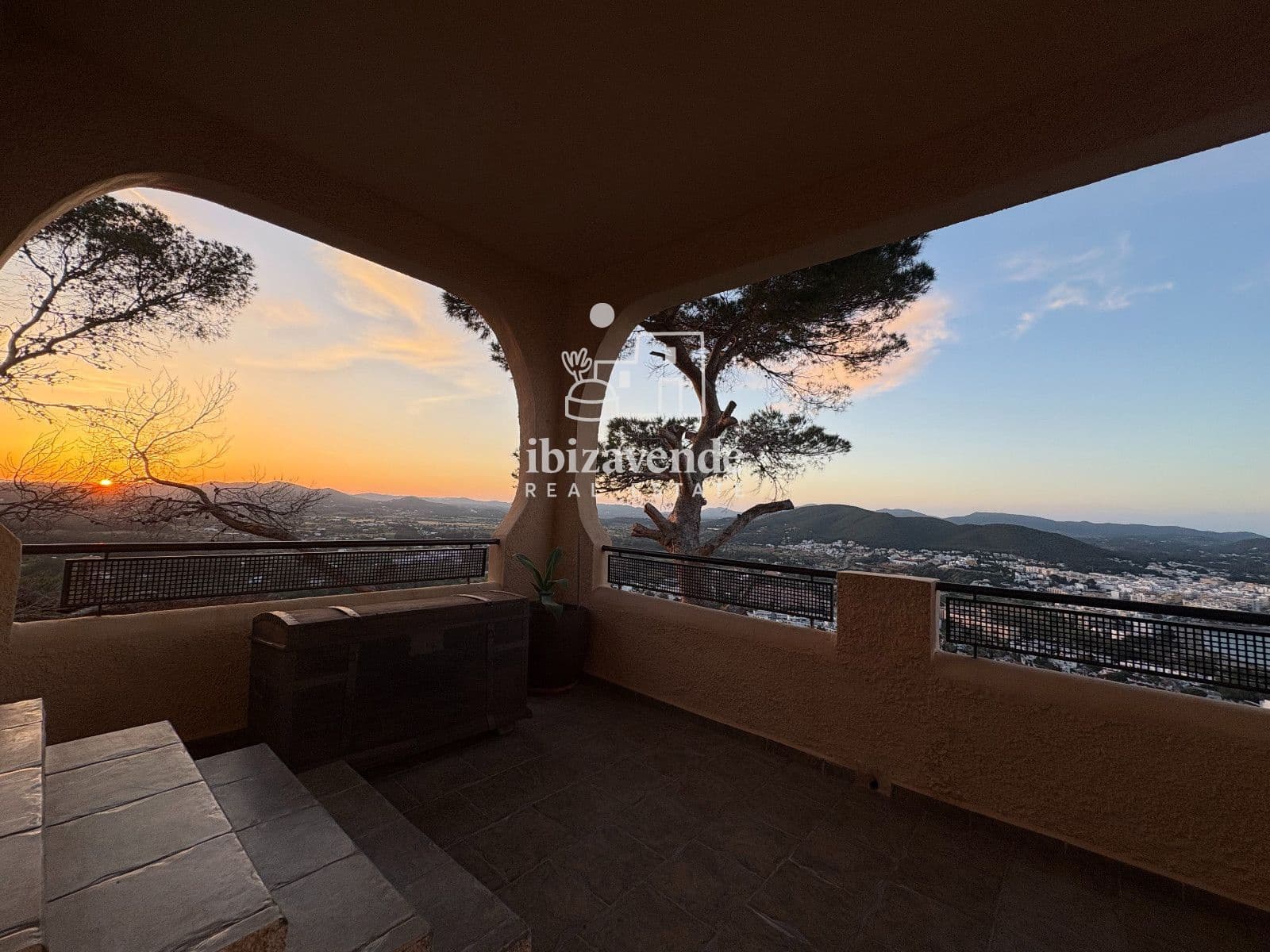 5 Zimmer Villa zu vermieten in La Siesta mit Pool - 15.000 € (Ref: 9841806)