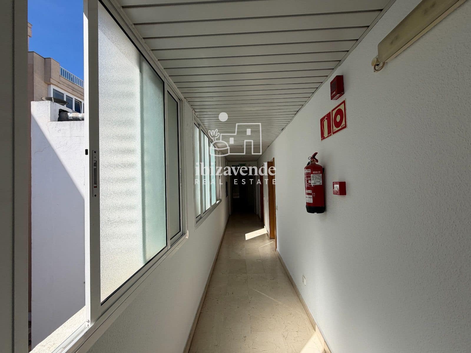 Kontor til leje i Ibiza by - € 950 (Ref: 9844376)