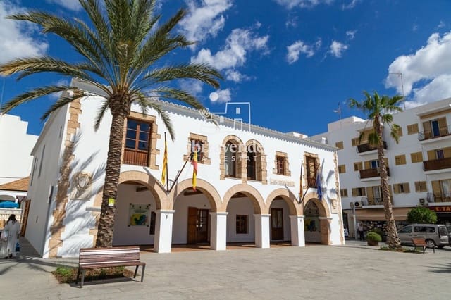 2 makuuhuone Asunto vuokrattavana paikassa Santa Eulalia / Santa Eularia - 2 700 € (Ref: 9847561)