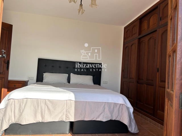 4 Zimmer Villa zu vermieten in Cala Llonga, Santa Eulalia / Santa Eularia mit Pool Garage - 5.500 € (Ref: 9848074)