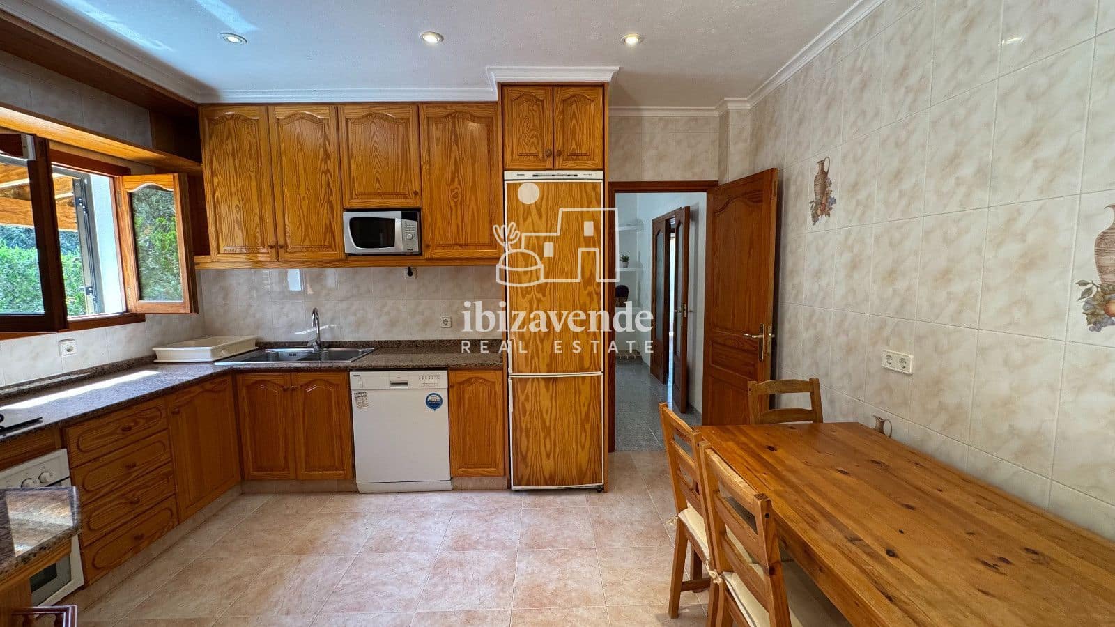 4 bedroom Villa for rent in San Jose / Sant Josep de Sa Talaia with garage - € 3,300 (Ref: 9848295)