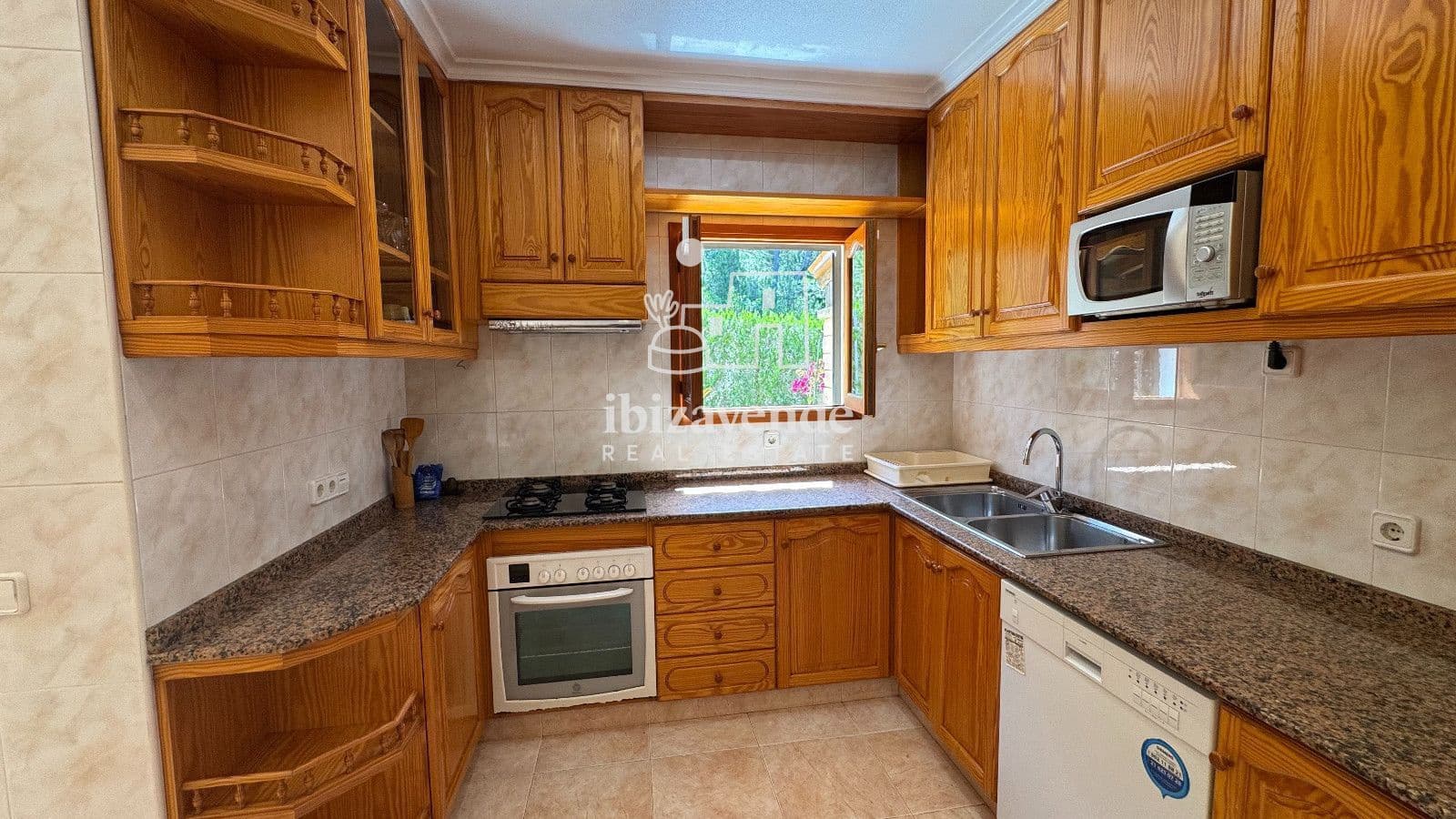 4 bedroom Villa for rent in San Jose / Sant Josep de Sa Talaia with garage - € 3,300 (Ref: 9848295)