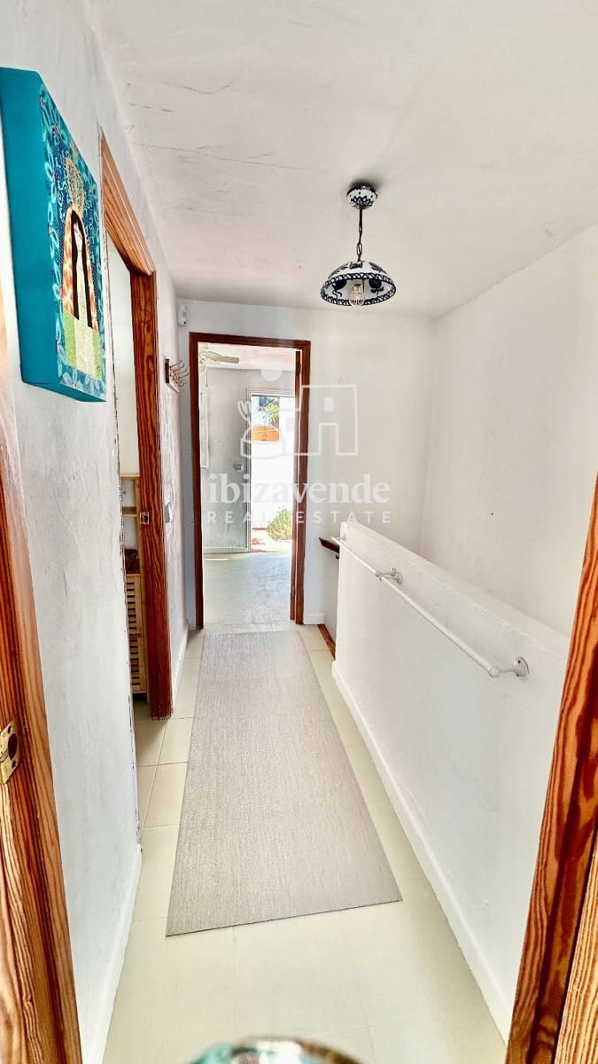 2 bedroom Flat for rent in Cala Llonga with pool garage - € 4,500 (Ref: 9849836)