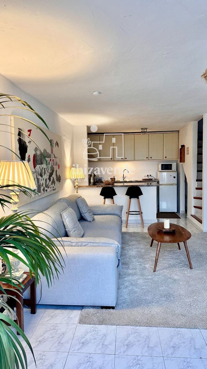2 bedroom Flat for rent in Cala Llonga with pool garage - € 4,500 (Ref: 9849836)