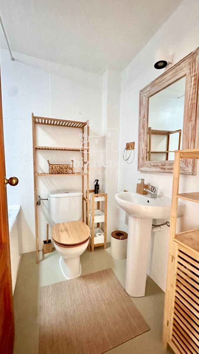 2 bedroom Flat for rent in Cala Llonga with pool garage - € 4,500 (Ref: 9849836)