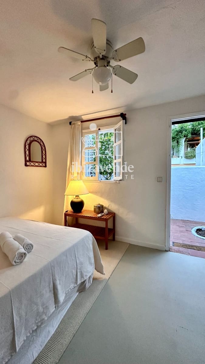 2 bedroom Flat for rent in Cala Llonga with pool garage - € 4,500 (Ref: 9849836)