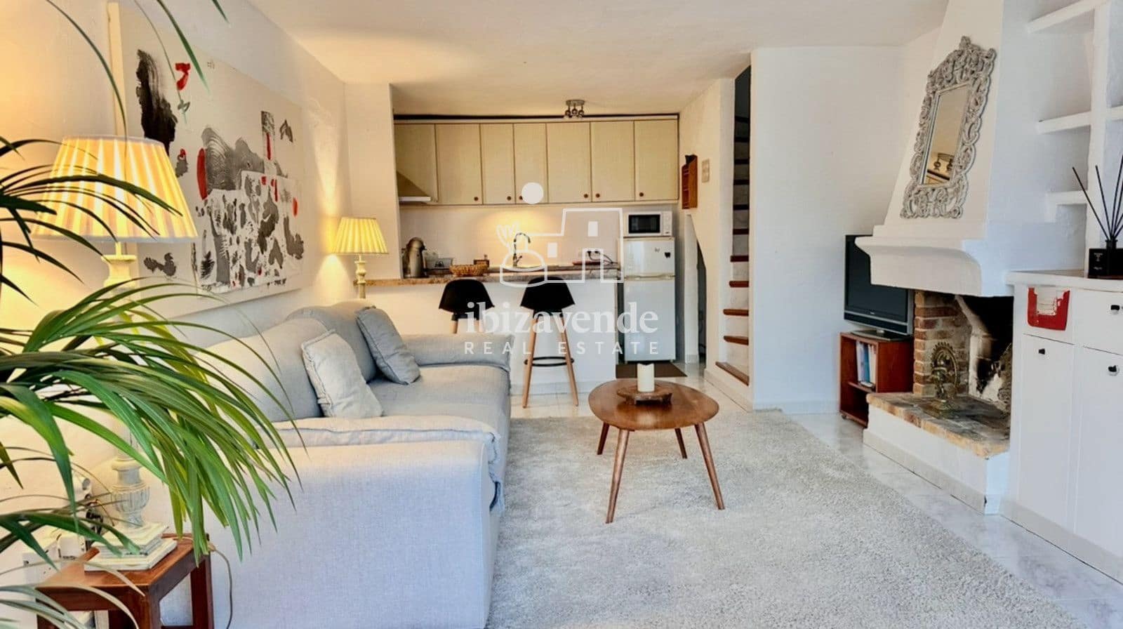 2 bedroom Flat for rent in Cala Llonga with pool garage - € 4,500 (Ref: 9849836)
