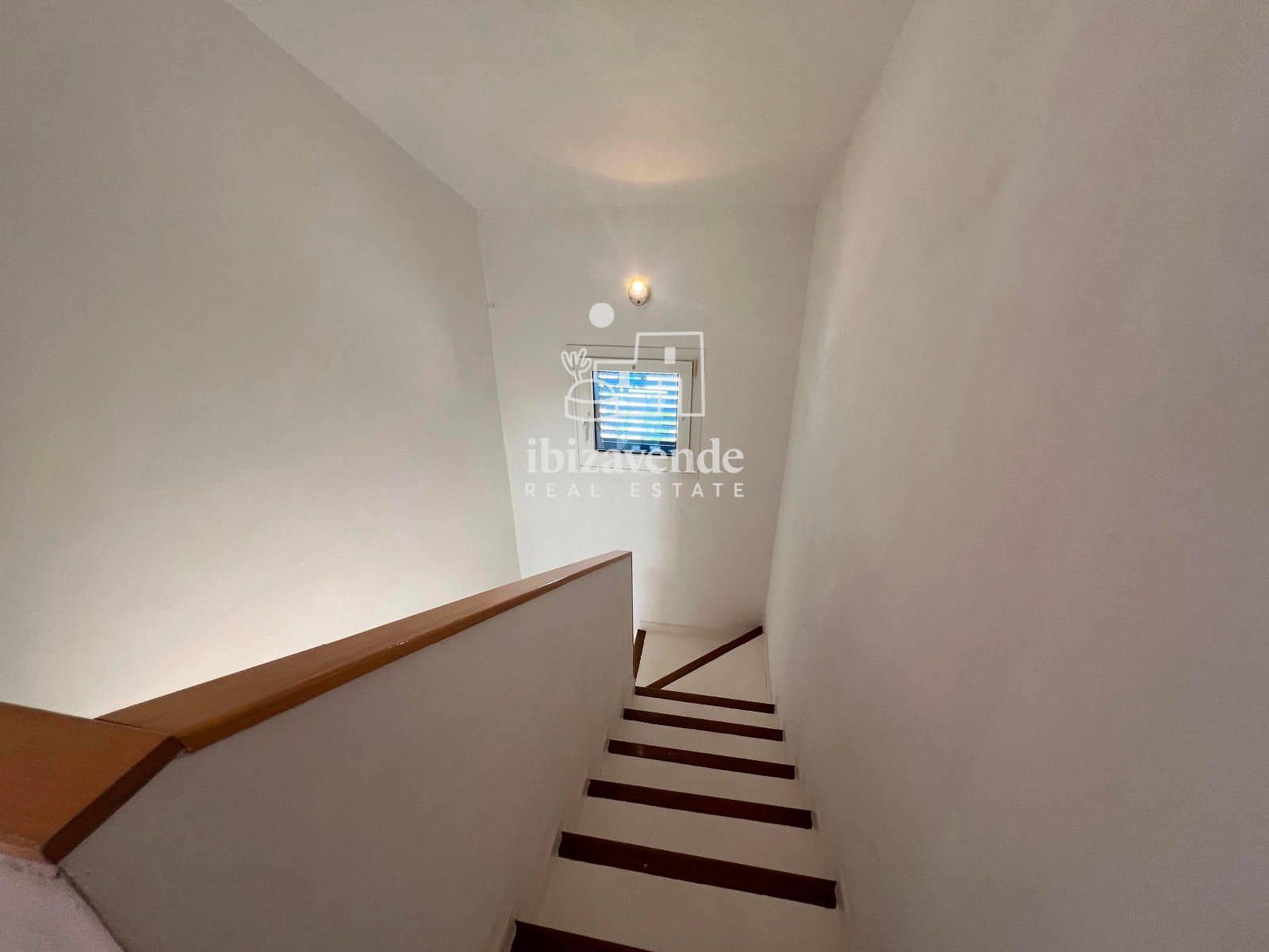 4 bedroom Villa for sale in Nuestra Senora de Jesus with pool garage - € 2,700,000 (Ref: 9860578)