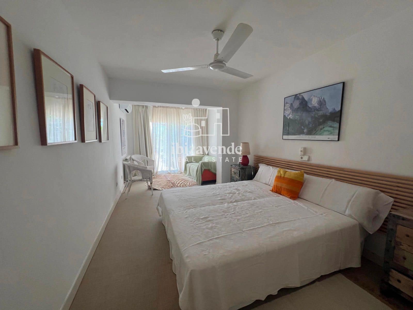 4 bedroom Villa for sale in Nuestra Senora de Jesus with pool garage - € 2,700,000 (Ref: 9860578)