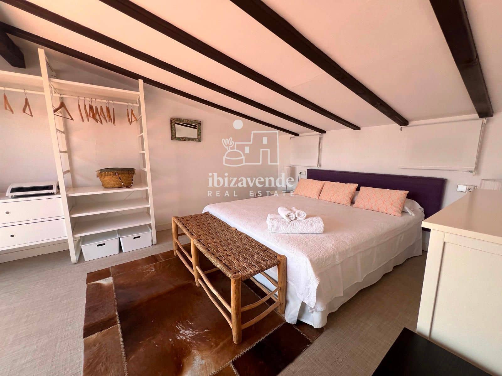4 bedroom Villa for sale in Nuestra Senora de Jesus with pool garage - € 2,700,000 (Ref: 9860578)