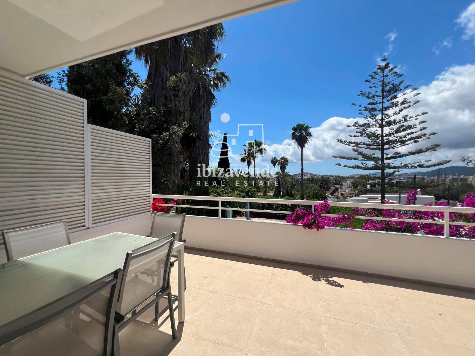 4 bedroom Villa for sale in Nuestra Senora de Jesus with pool garage - € 2,700,000 (Ref: 9860578)