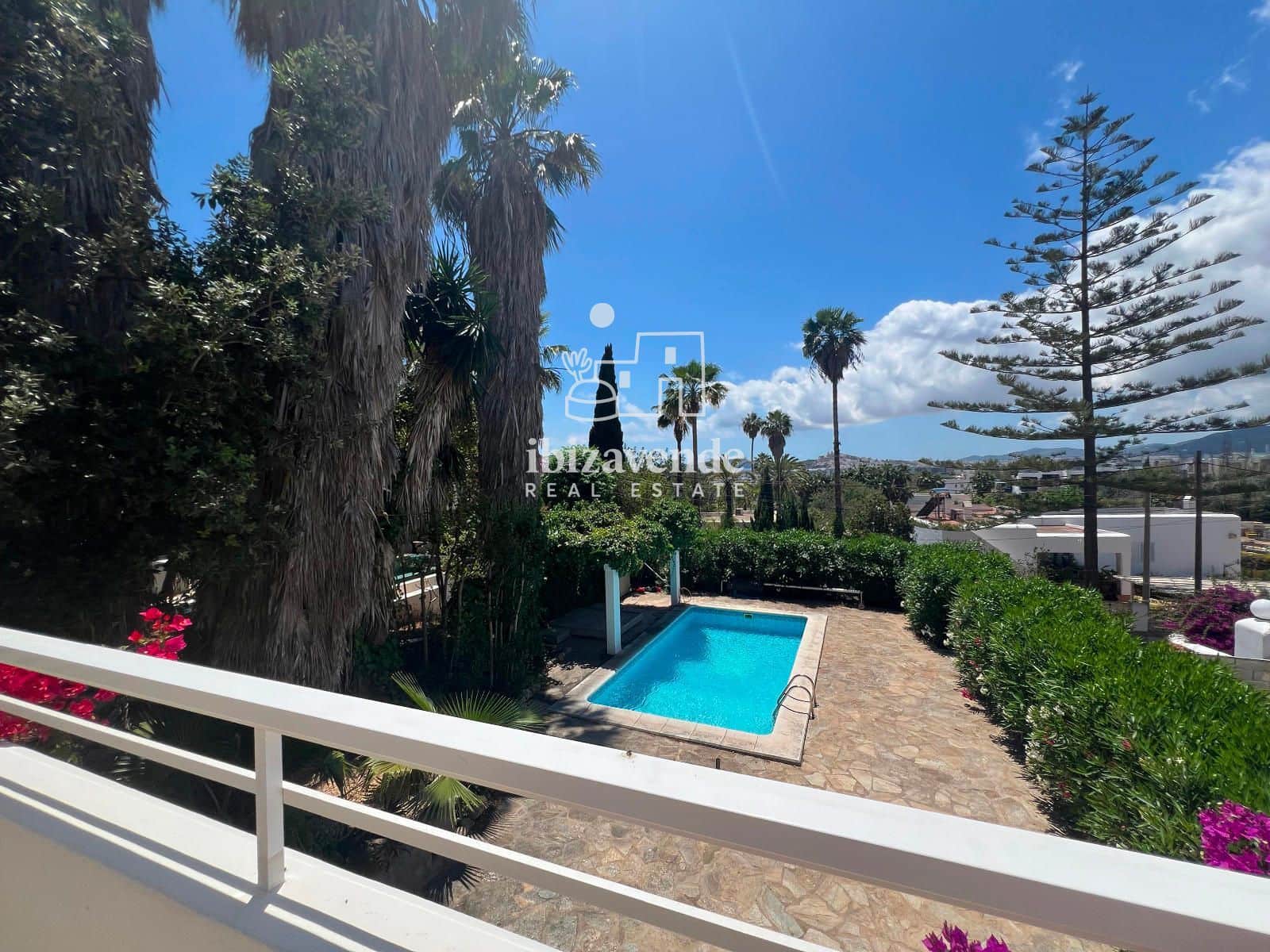 4 bedroom Villa for sale in Nuestra Senora de Jesus with pool garage - € 2,700,000 (Ref: 9860578)