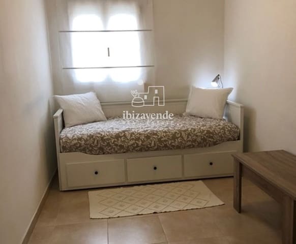 3 bedroom Flat for rent in Ibiza / Eivissa town - € 4,000 (Ref: 9872365)