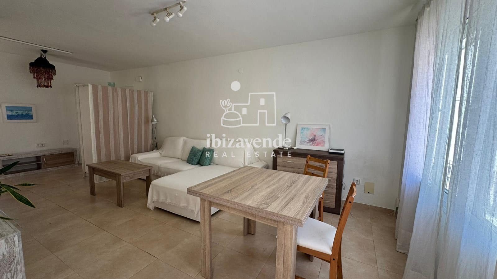 3 bedroom Flat for rent in Ibiza / Eivissa town - € 2,500 (Ref: 9872365)