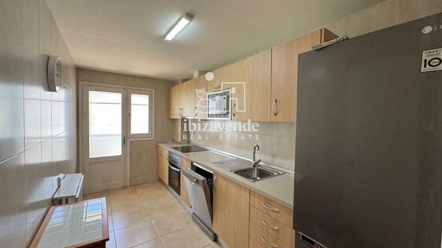 3 makuuhuone Asunto vuokrattavana paikassa Ibiza kaupunki - 2 500 € (Ref: 9872365)