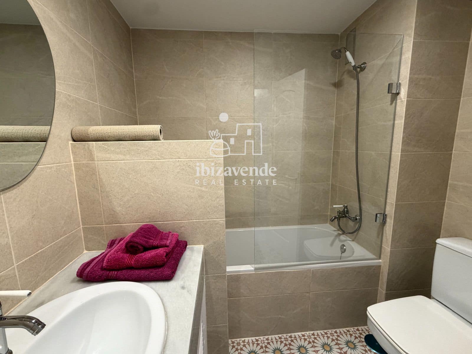 2 sypialnia Mieszkanie do wynajęcia w Cala Llenya z basenem garażem - 3 000 € (Ref: 9877438)