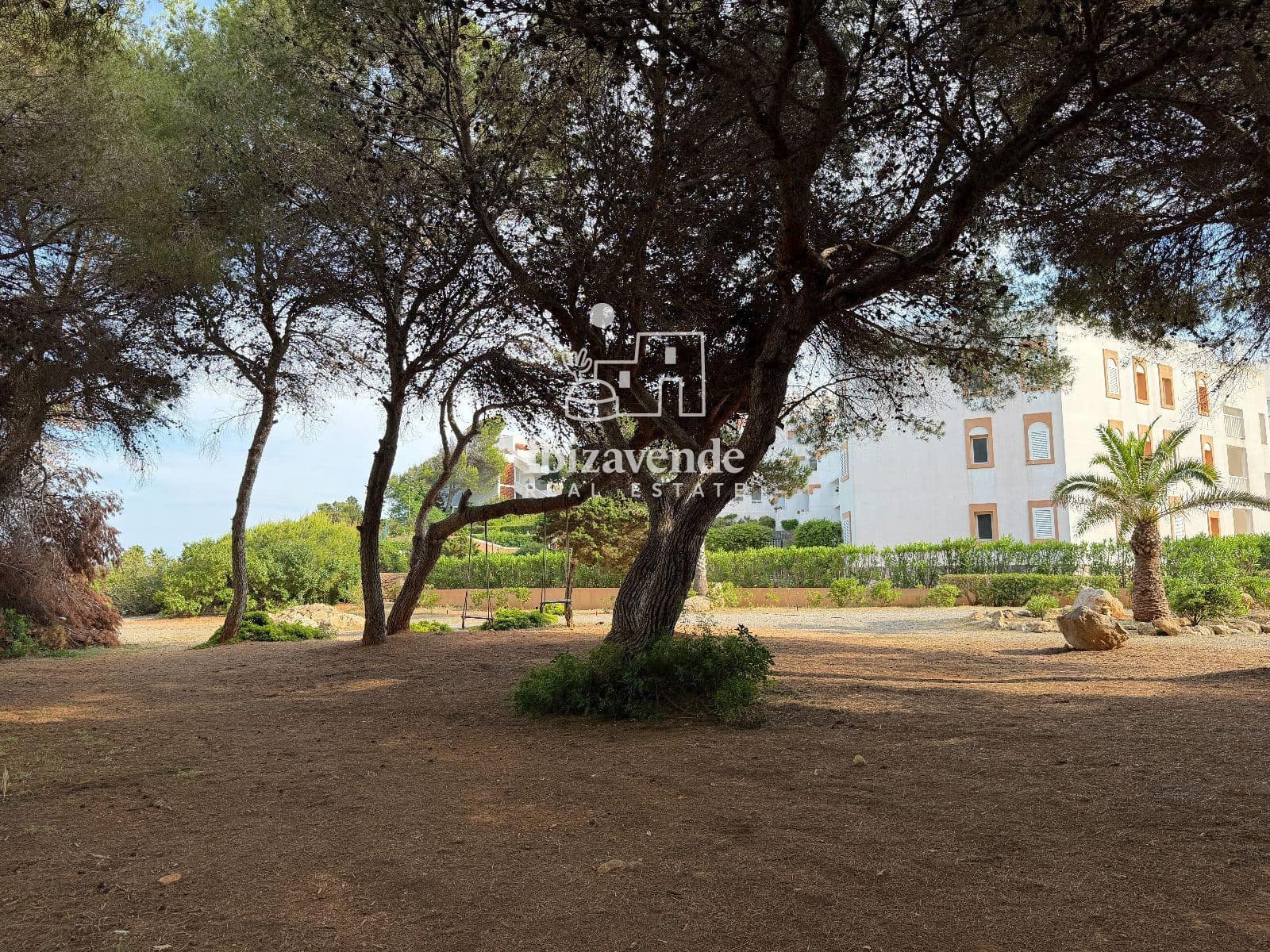 2 bedroom Flat for rent in Cala Llenya with pool garage - € 3,000 (Ref: 9877438)