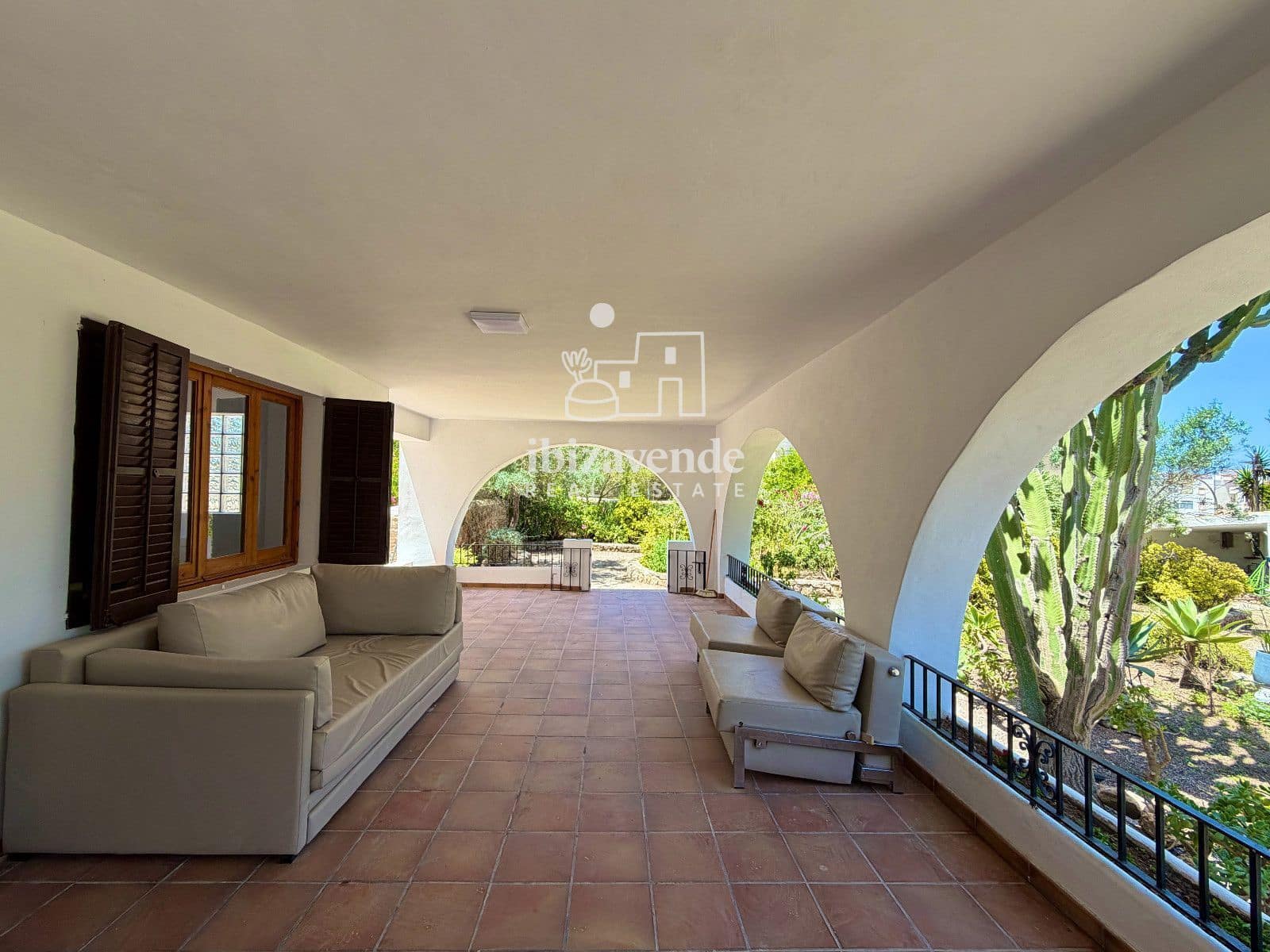 3 soveværelse Villa til leje i Sant Antoni de Portmany med garage - € 3.500 (Ref: 9890937)